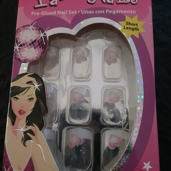 Party Nails - Picture 3 of 4